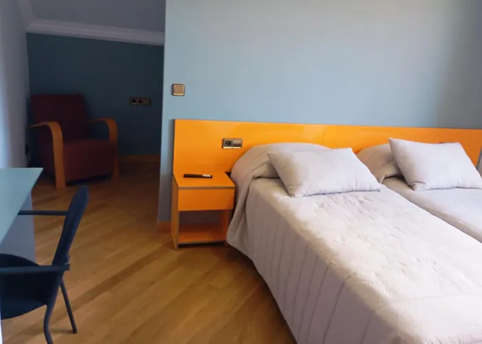 Casita Piscina Climatizada Y Cubierta דירה גונדומר